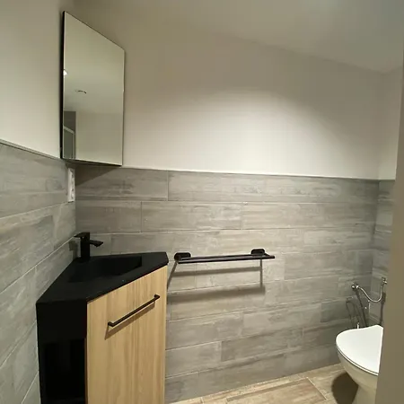 Calme A Maixent L'ecole * Сен-Мексан-л'Эколь