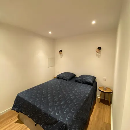 Calme A Maixent L'ecole Апартаменты Сен-Мексан-л'Эколь